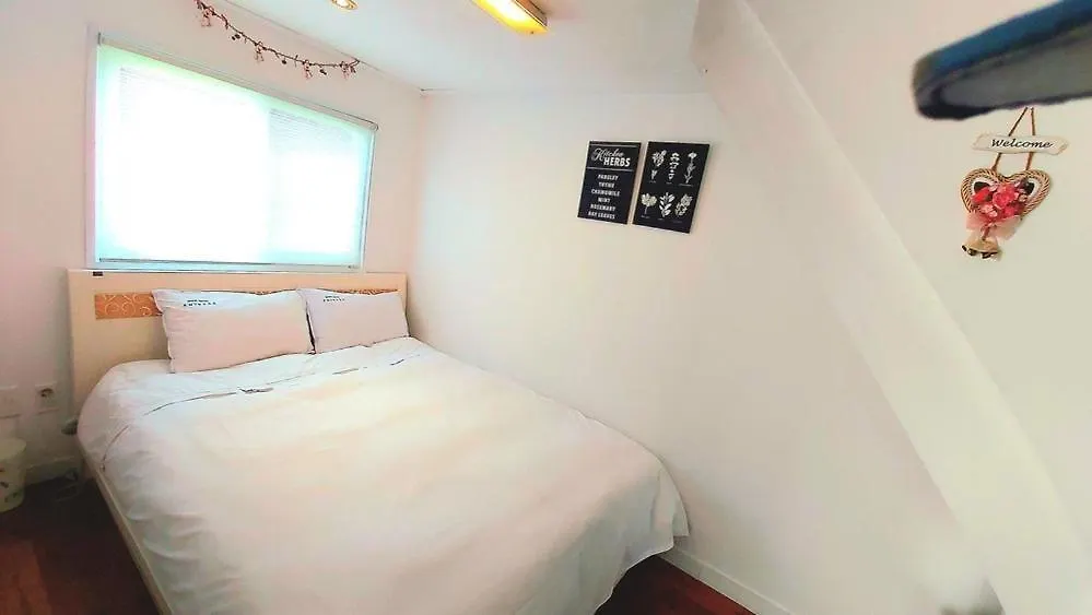 Amy Bada Hotel Incheon