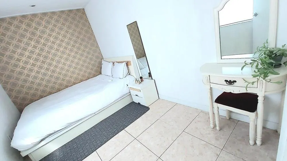 Amy Bada Hotel Incheon 0*,  Korsel